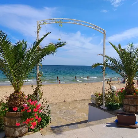 Aphrodite Ξενοδοχείο Νεσέμπαρ