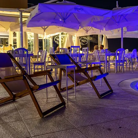 Aphrodite Νεσέμπαρ