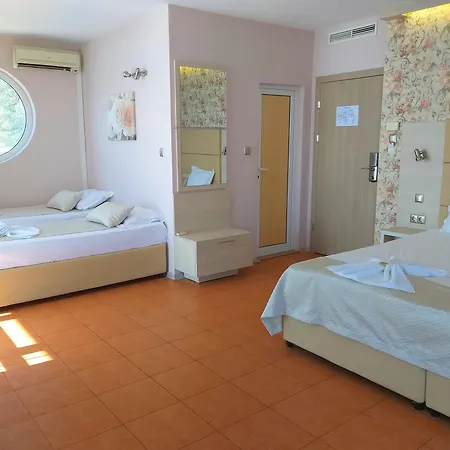 Aphrodite 4*